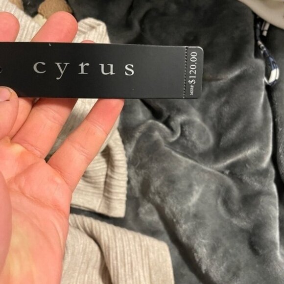 Cyrus Tan Ribbed Open Front Cardigan Long Sleeve 1X NWT - Picture 6 of 8